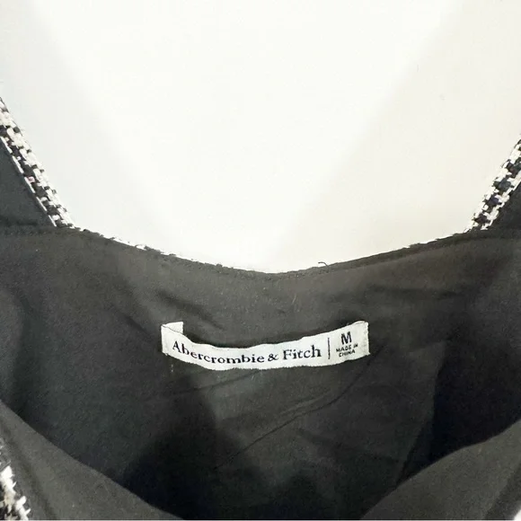 Abercrombie and Fitch Houndstooth Plaid Jumper Dress - Picture 8 of 9